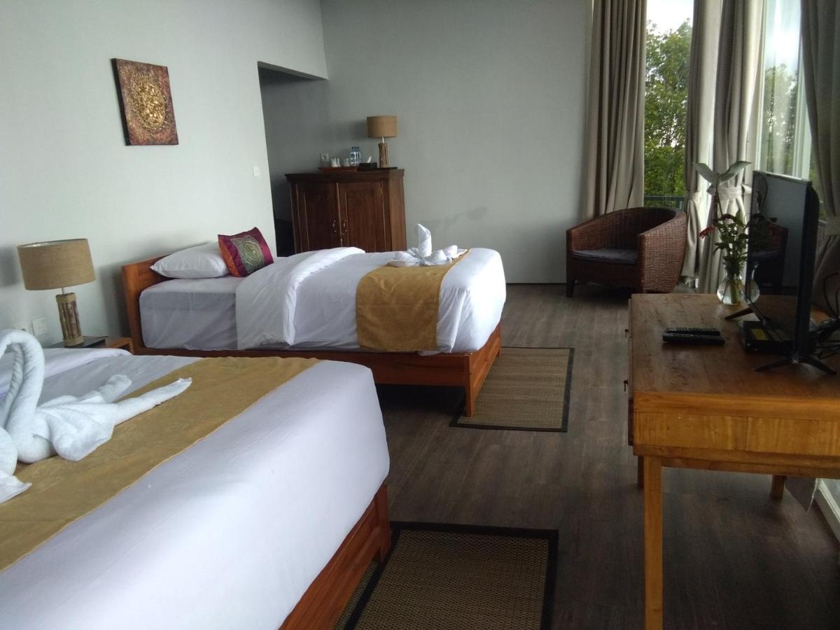 Resort Atres Sari 2*