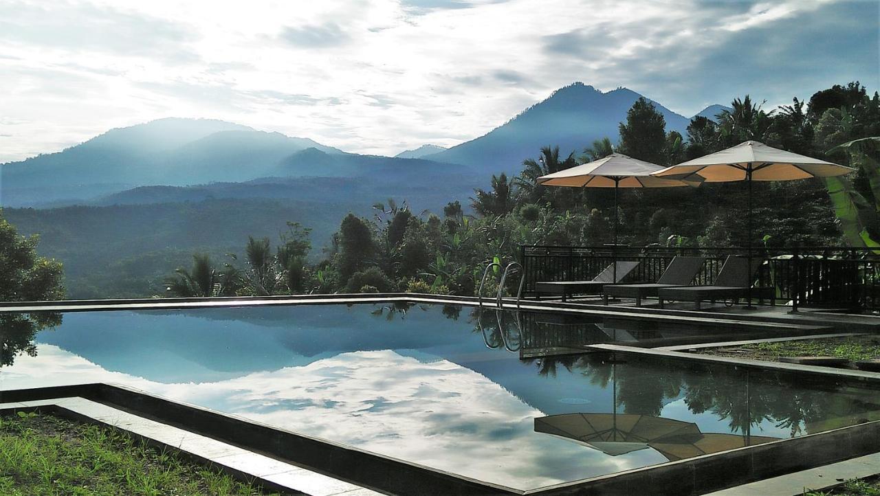 Atres Sari Station touristique Munduk